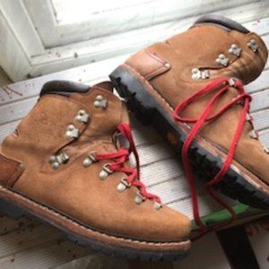Vintage all leather Bass hiking/mountaineering boots, size 10 1/2